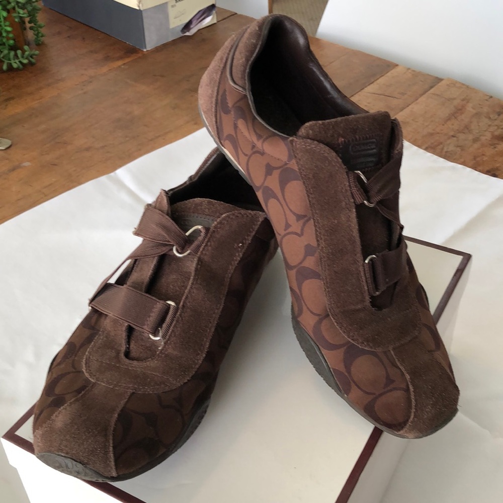 Coach tennis shoes, chocolate brown, Kyrie style